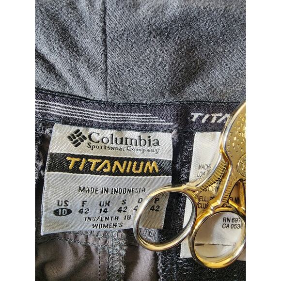 COLUMBIA Gray Women's Cargo Active Hiking Casual Clam Digger Shorts SZ 10 - Picture 5 of 8